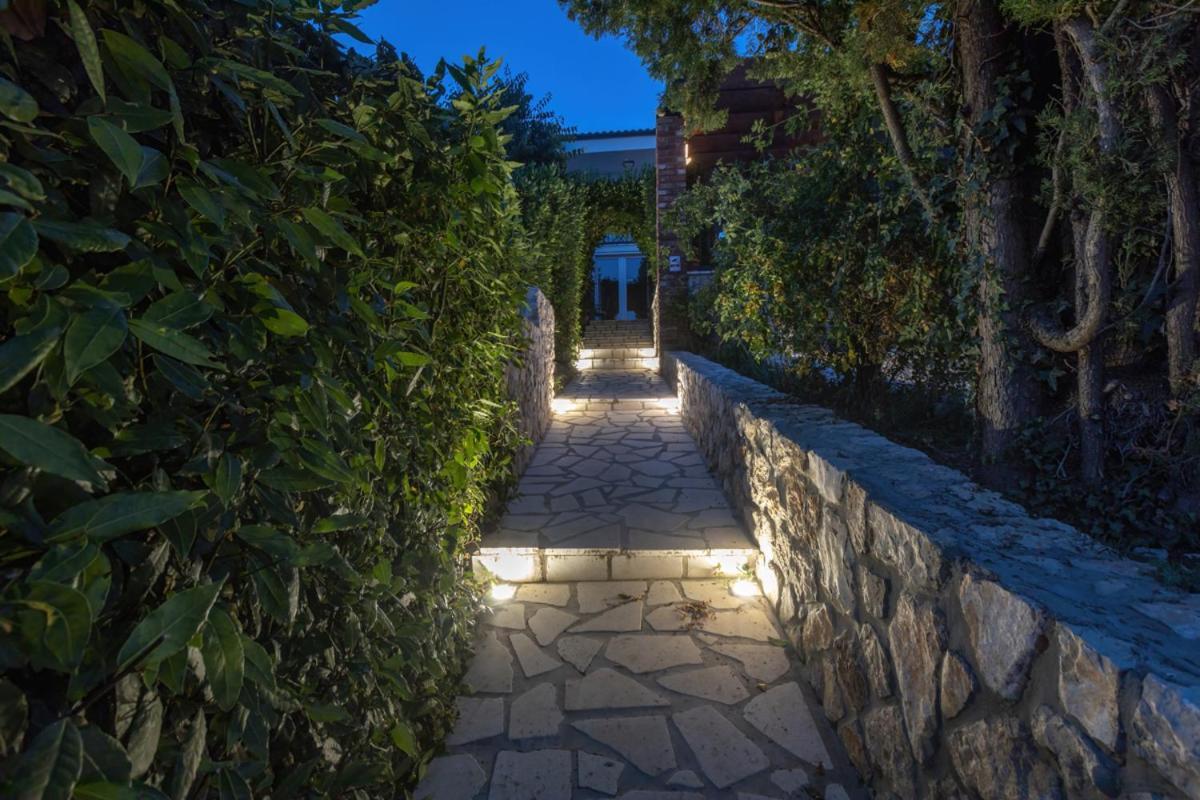 Cvrk Family House Novi Vinodolski Exterior foto